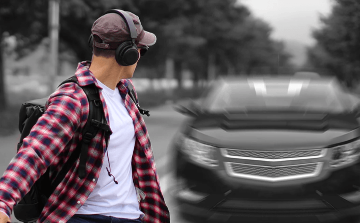 Samsung’s newest headphones are designed to protect the wearer from accidents