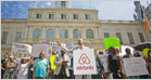 Judge blocks a new law that requires Airbnb to share hosts' names and addresses with New York City starting next month, until resolution of ongoing litigation (Venessa Wong/BuzzFeed News)