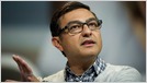 Vic Gundotra steps down as CEO of AliveCor but will remain on the board, which is expected to announce a replacement from within the company in the coming weeks (Christina Farr/CNBC)