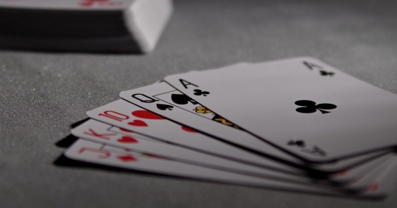 China’s new regulations outlaw blood and poker… in video games