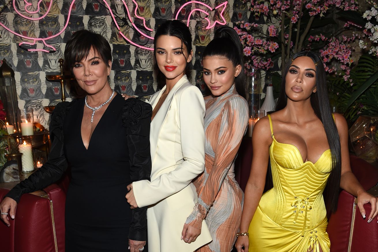 Senator calls for FTC investigation into ‘dangerous detox teas’ on social media