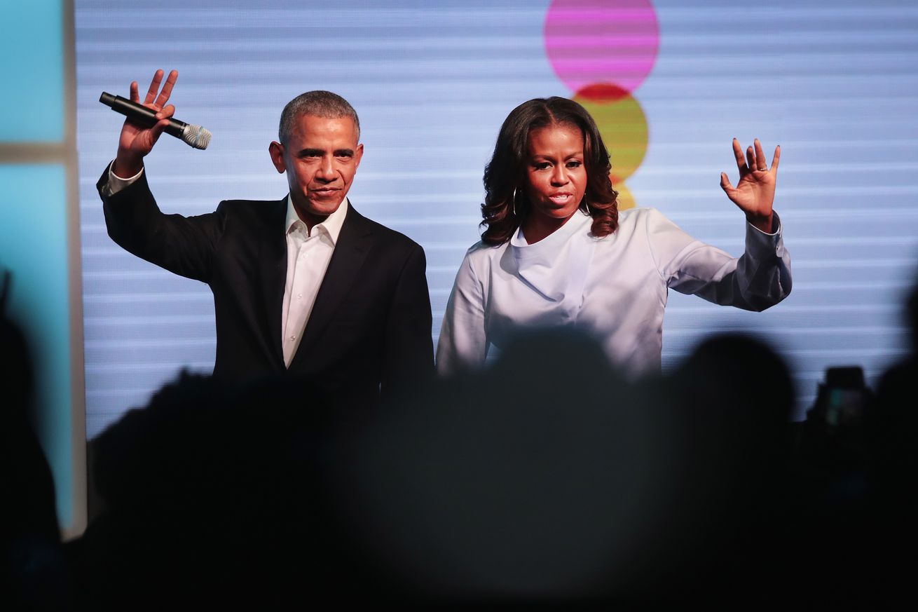 Spotify signs podcast deal with the Obamas’ production company