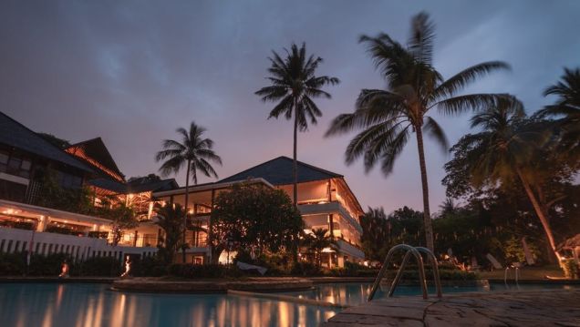 Know the Difference Between an 'Ocean-Front' and 'Ocean-View' Room
