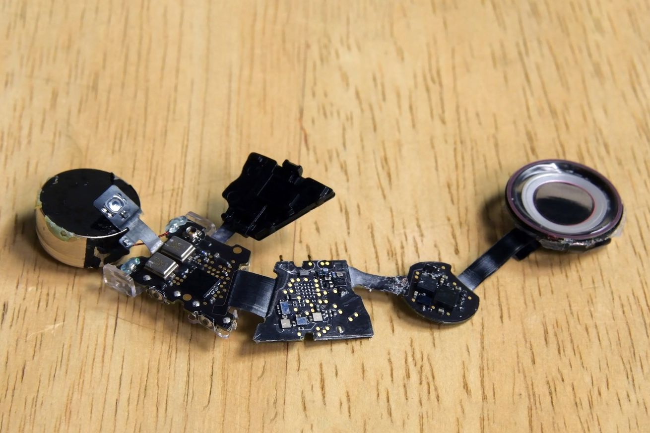 Powerbeats Pro teardown shows commonalities with AirPods and Galaxy Buds
