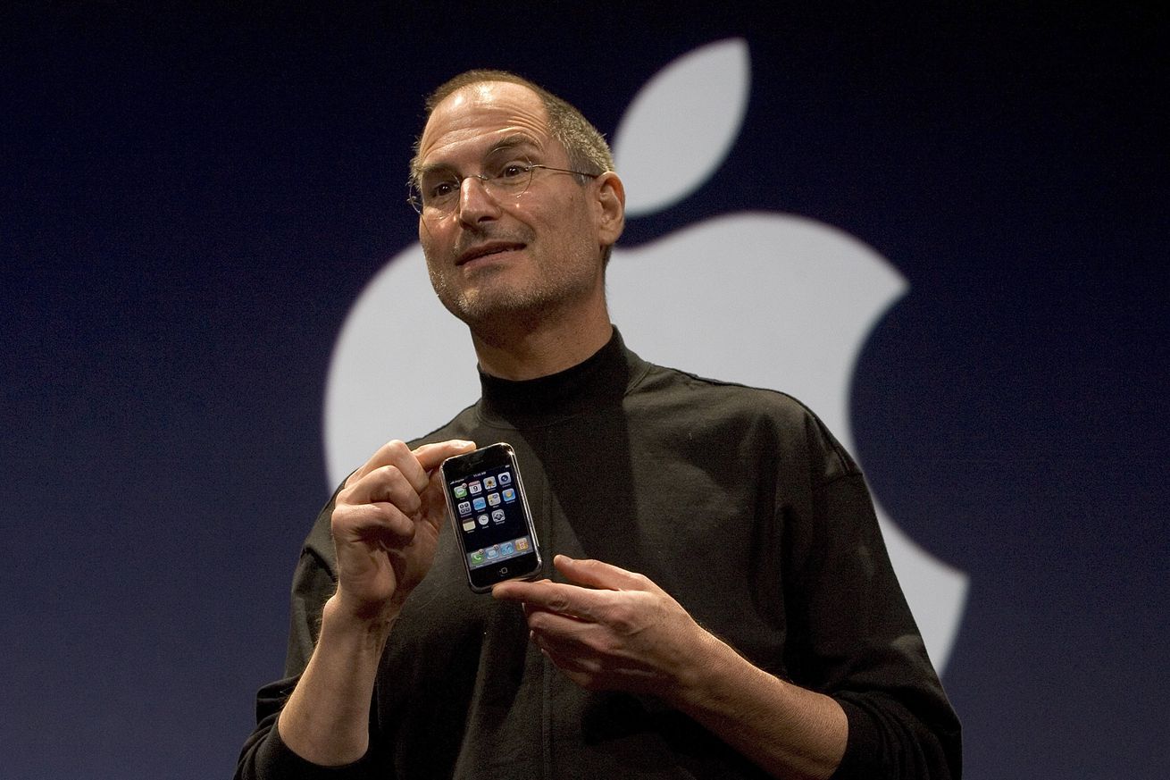 What happened to the original iPhone’s plastic screen?