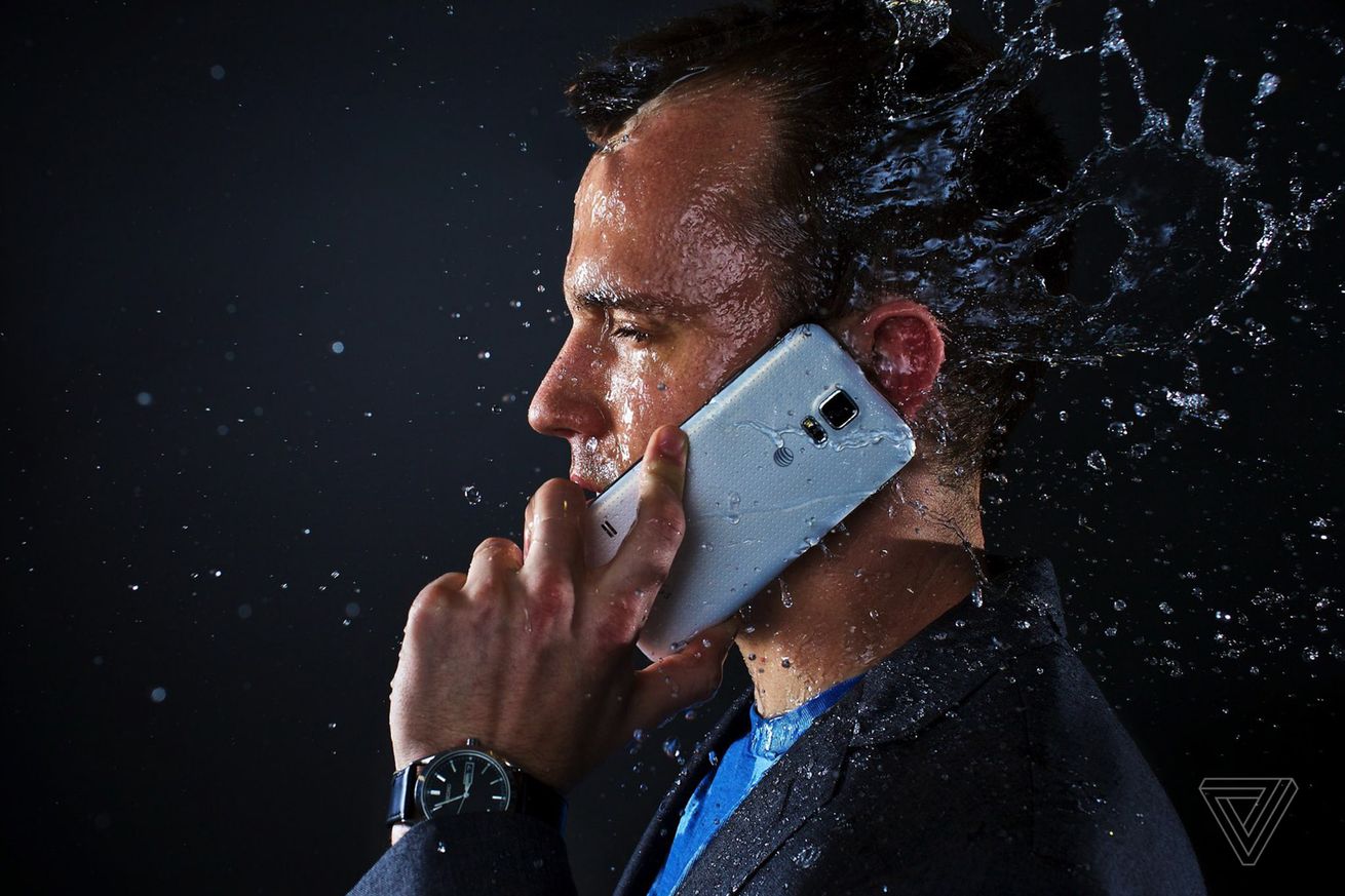 Samsung charged with misleading Galaxy phone owners over water resistance