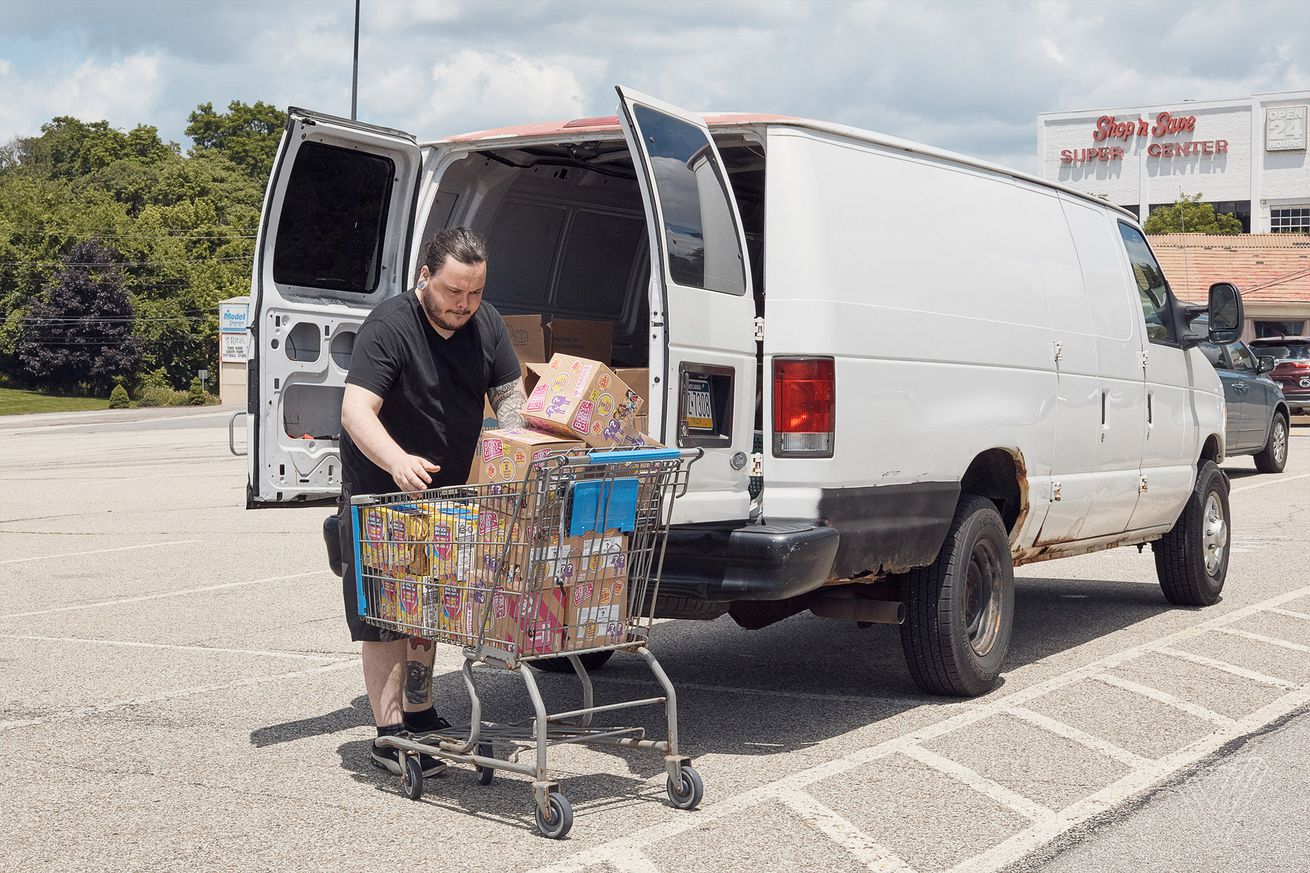 Nomads travel to America’s Walmarts to stock Amazon’s shelves