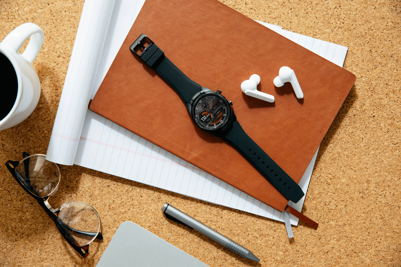Mobvoi’s TicWatch Pro LTE is available now, but without the LTE