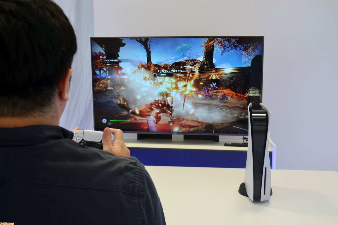 First PS5 hands-on videos show off hardware and games, but no UI
