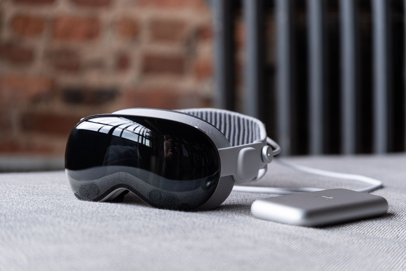 Apple Fans Are Starting To Return Their Vision Pros