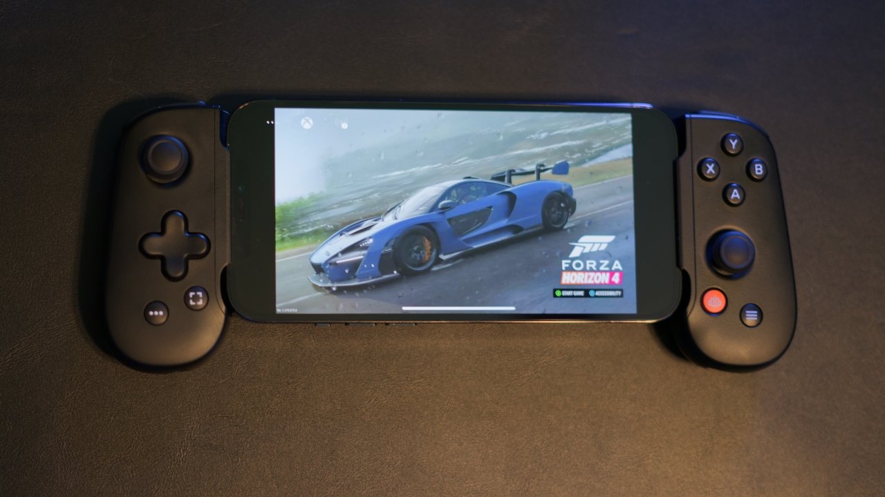 Microsoft’s gaming CEO doesn’t think iOS is open enough for Xbox gaming