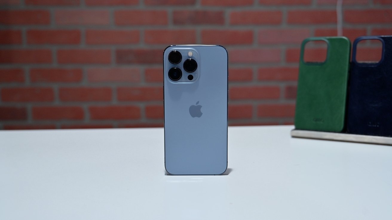 Don’t get too excited about new iPhone trade-in bonuses from Apple