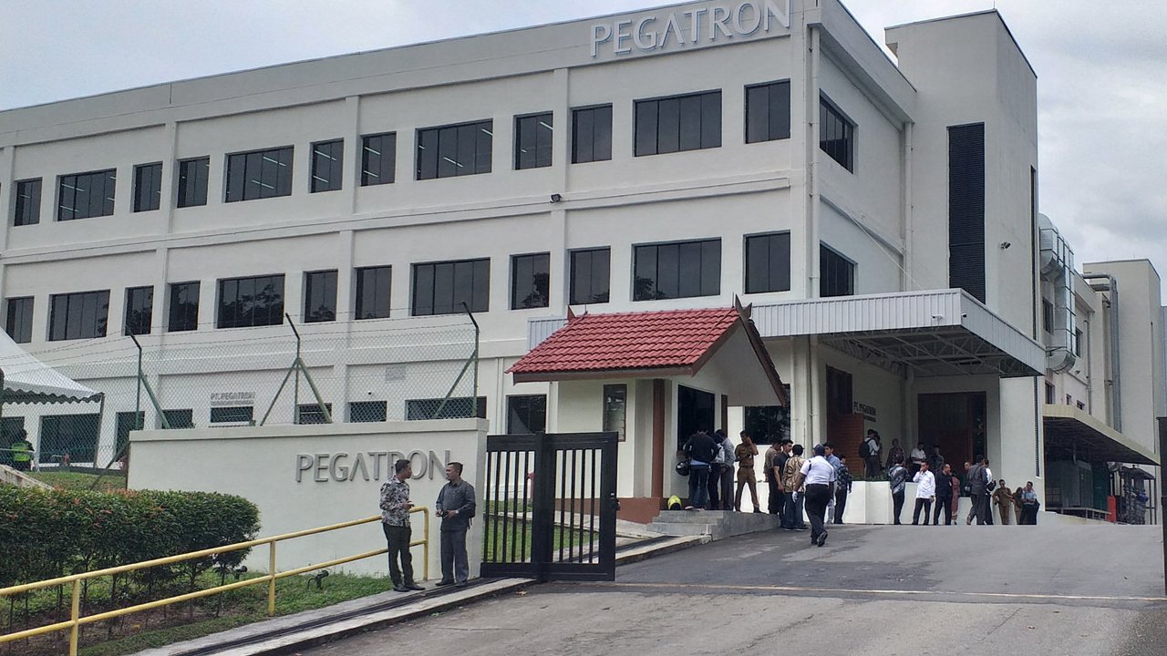 India’s Tata Group aims to buy another iPhone manufacturing plant