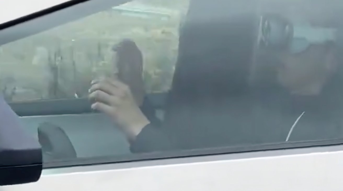 Now the US government is demanding users not wear Apple Vision Pro while driving