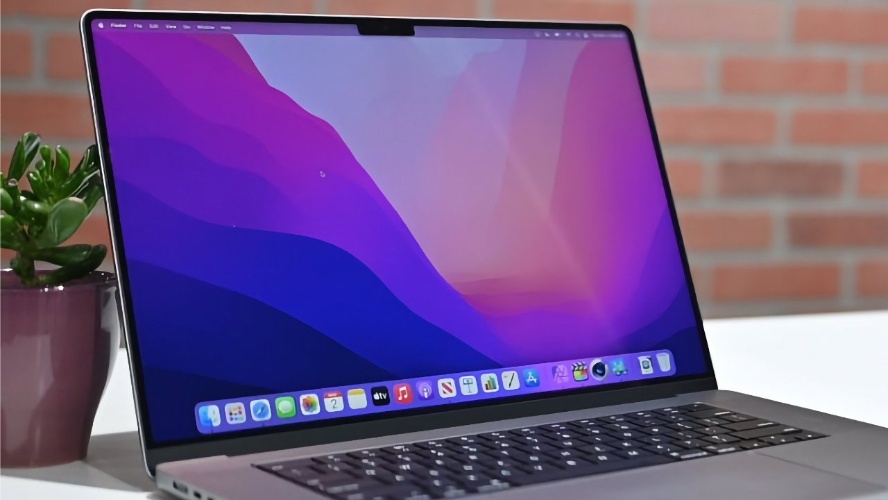 MacBook Pro with OLED display rumored to hit shelves later than expected