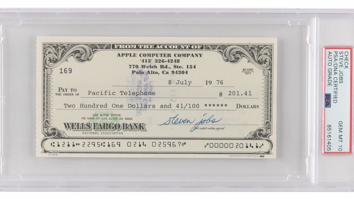Steve Jobs’ signature on 1976 Apple check will fetch thousands at auction