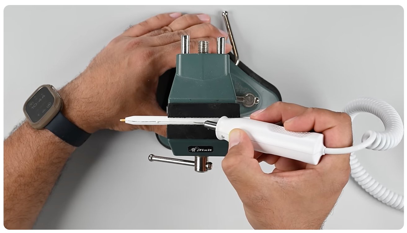 Apple Pencil Pro is about as repairable as you think it is