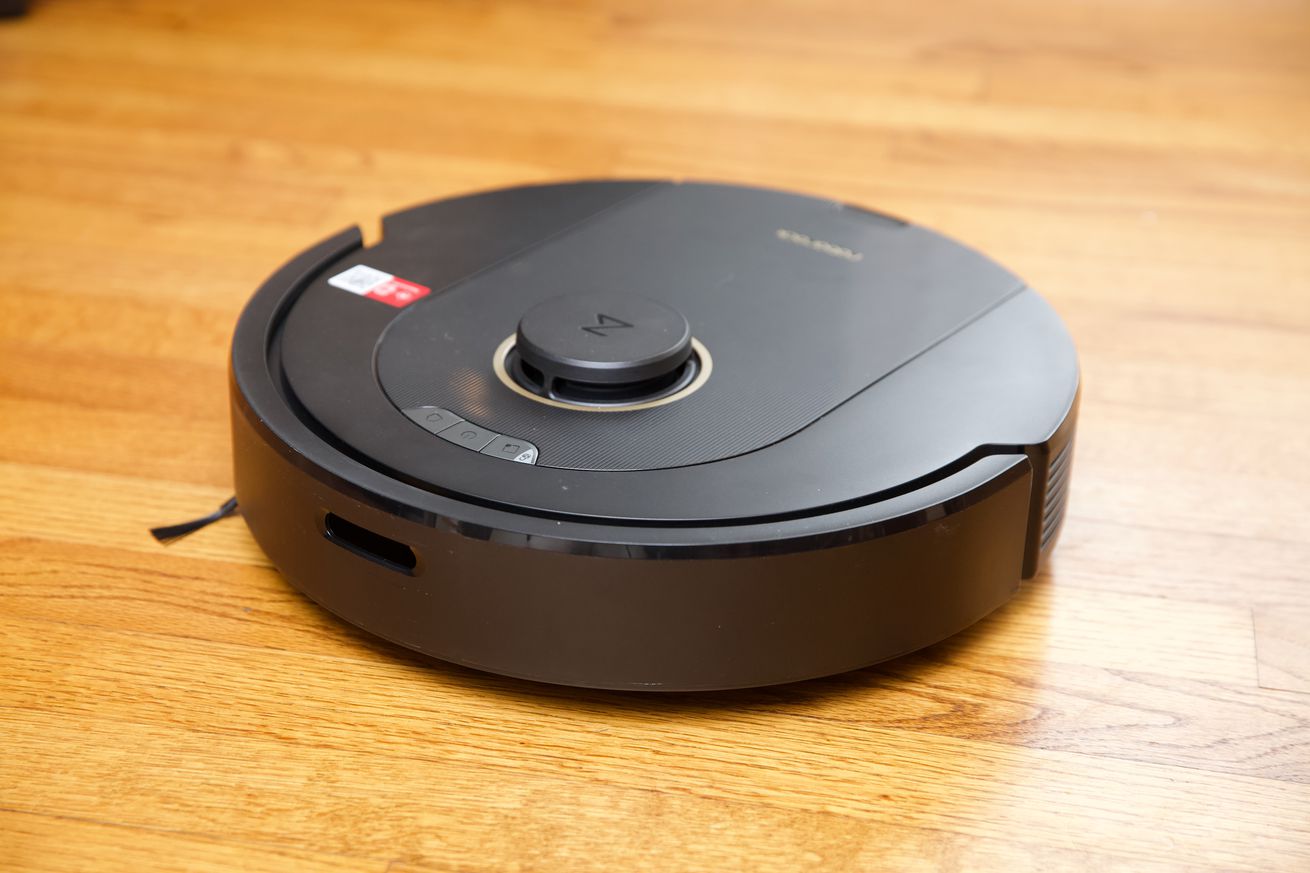 Roborock’s Q5 Pro, the best robovac for picking up pet hair, is 25 percent off