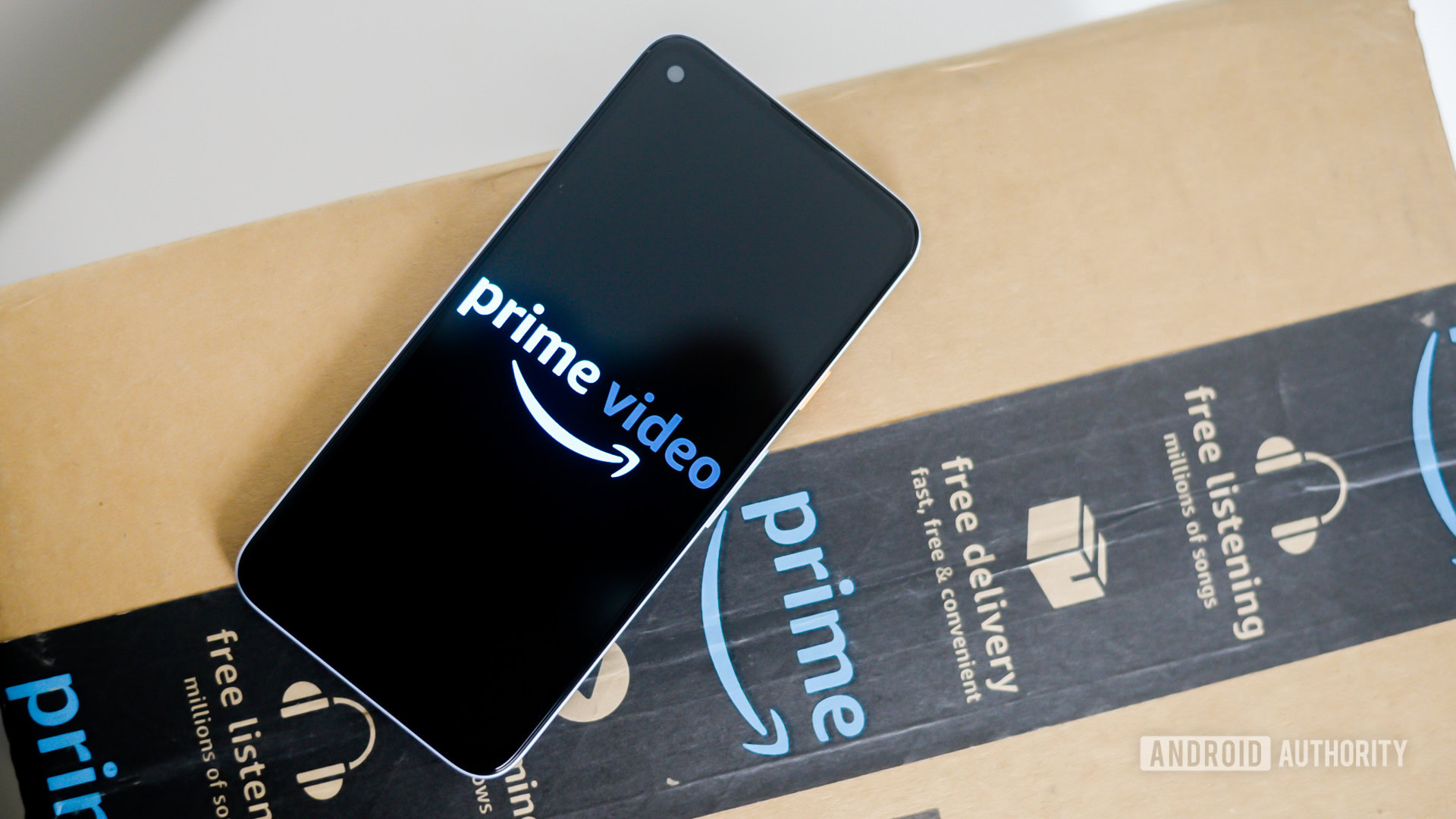 Amazon wants you to go shopping when you pause a show on Prime Video, despite a subscription