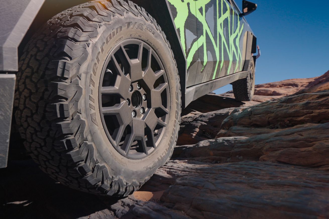 Tesla Cybertruck finally gets more off-road controls