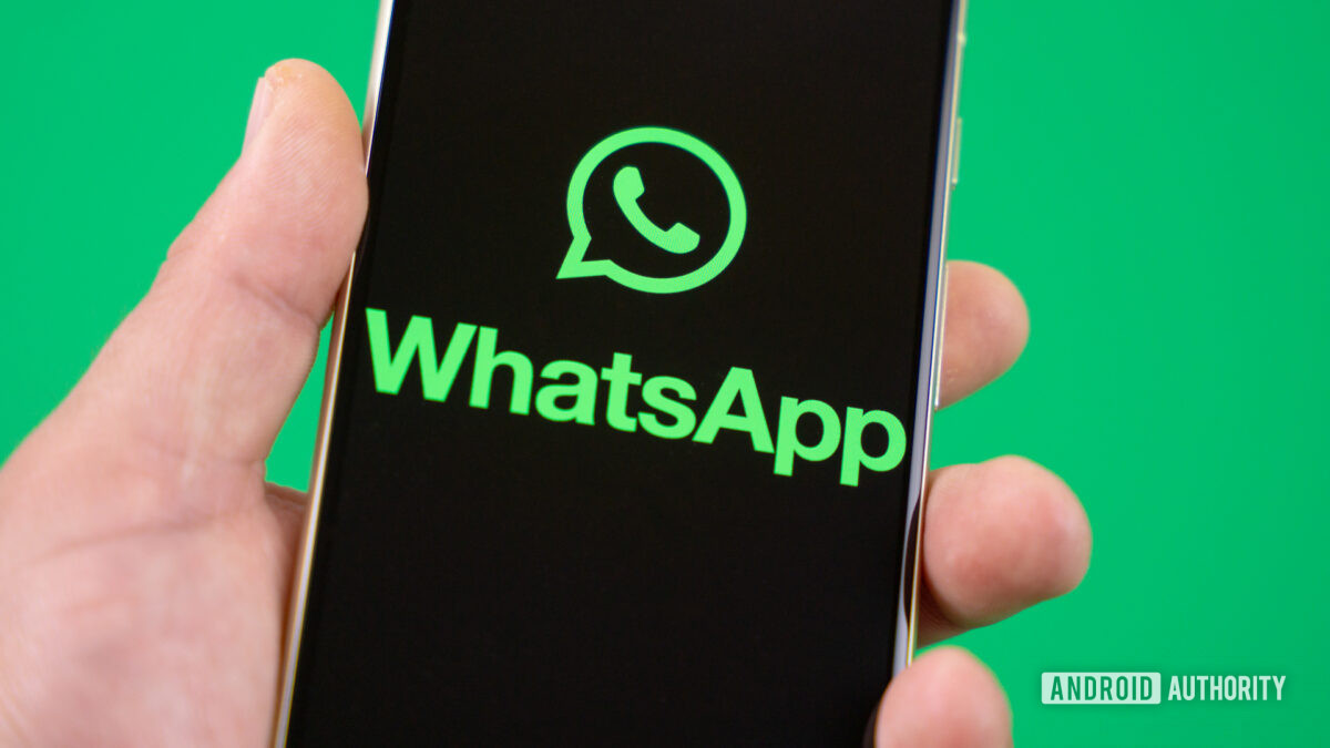 WhatsApp could soon protect your profile photos even better from stalkers