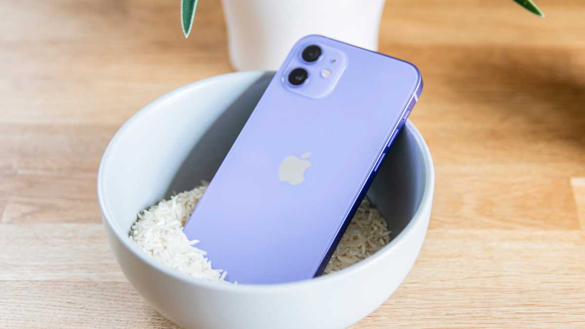 How to fix a water-damaged iPhone