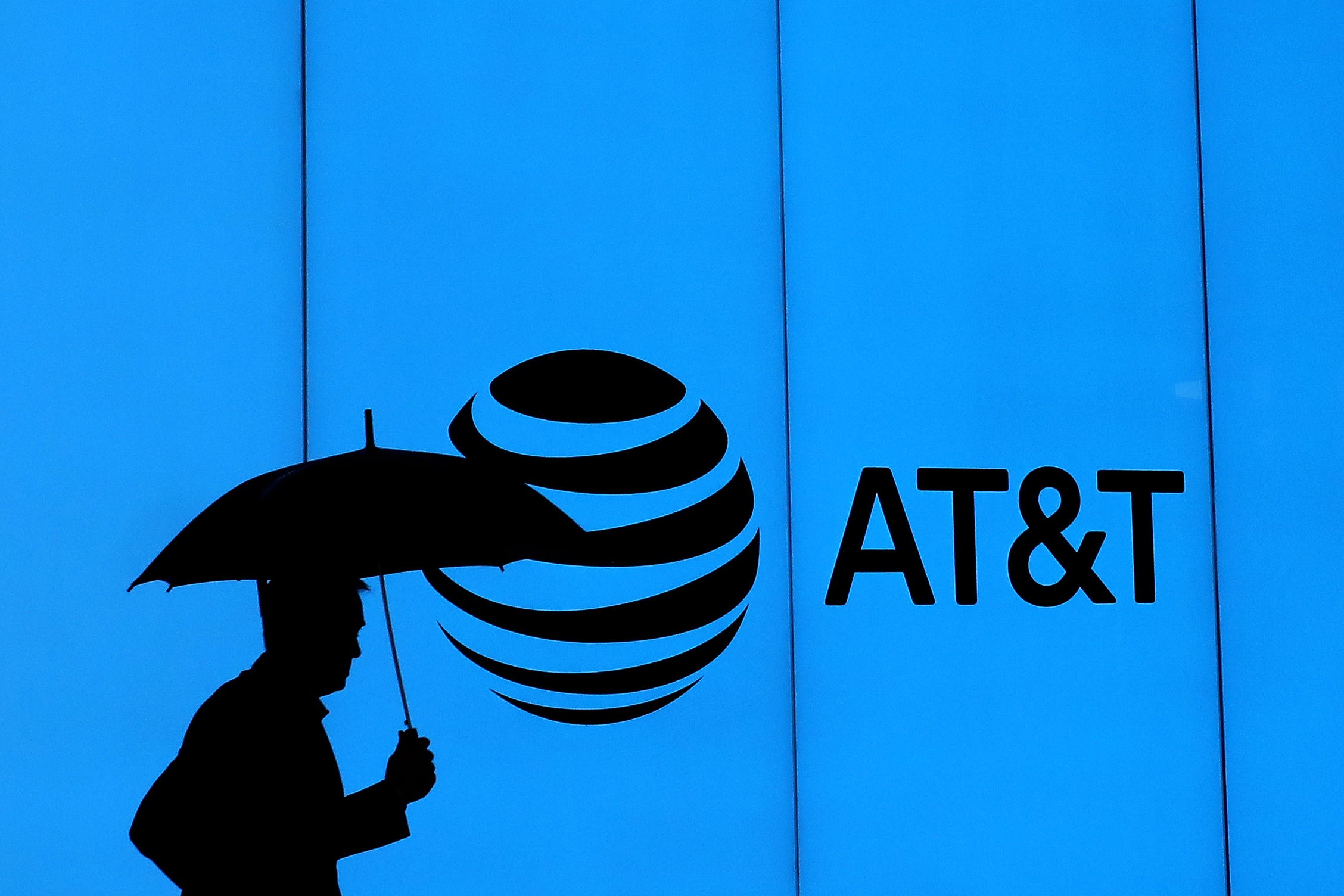 Landline Phone Owners Are Protesting AT&T’s Plans to Drop Service