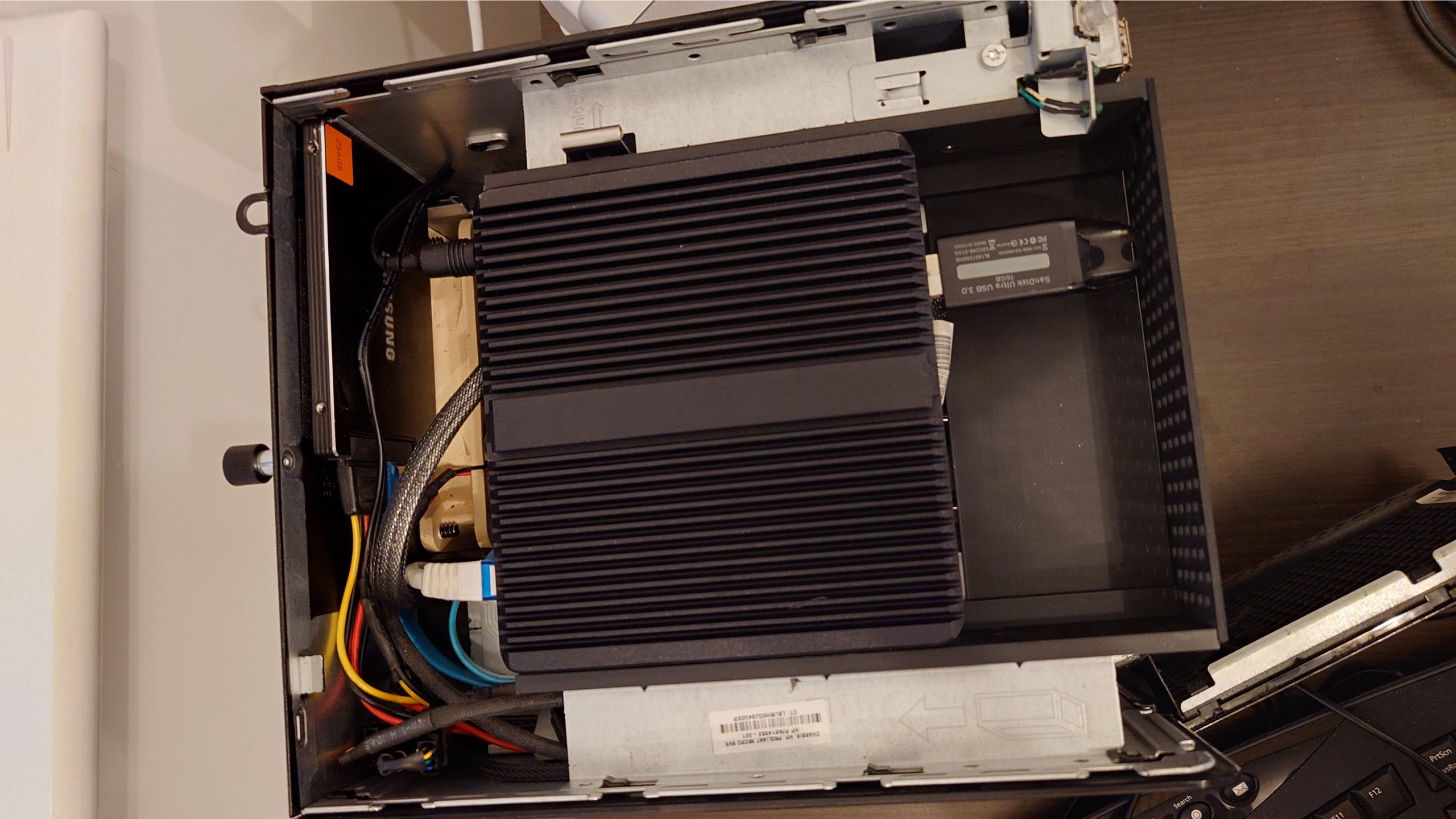 Outdated HP Microserver Gets a New Brain