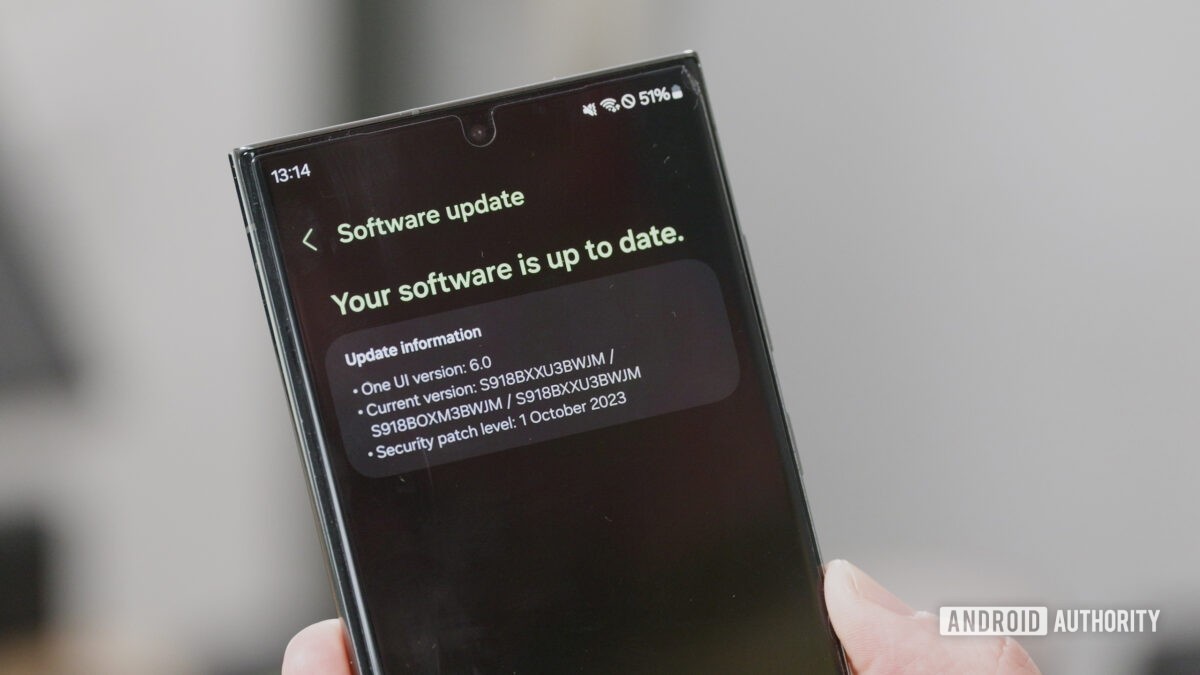 Android makes it harder for Samsung to keep avoiding seamless updates