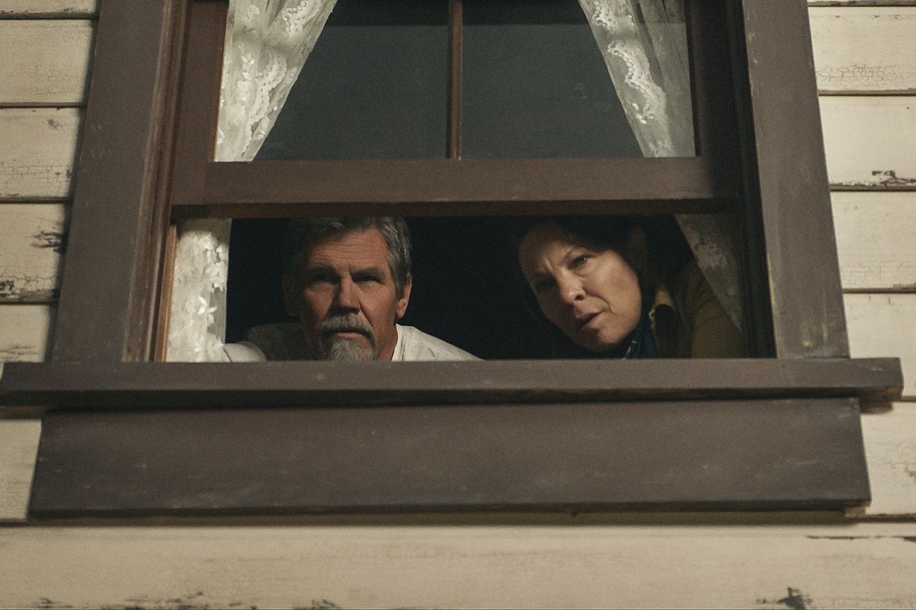 The first trailer for Outer Range season two makes time feel even more broken