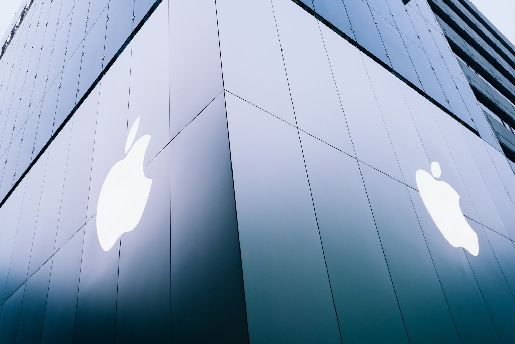 Apple has acquired AI start-up DarwinAI and hired some staff