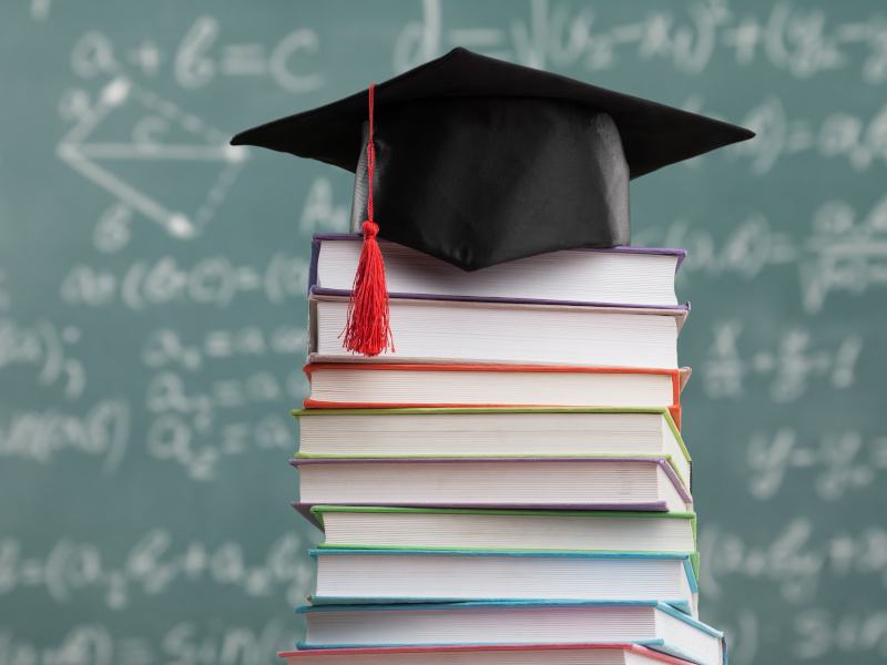 Ministers announce 11,400 free and subsidised Irish college placements