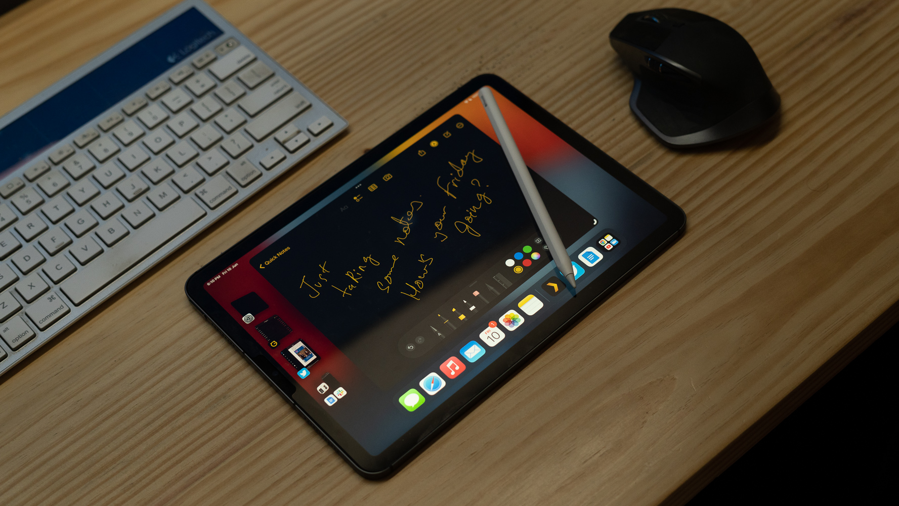 Here’s another clue a bigger iPad Air is just around the corner