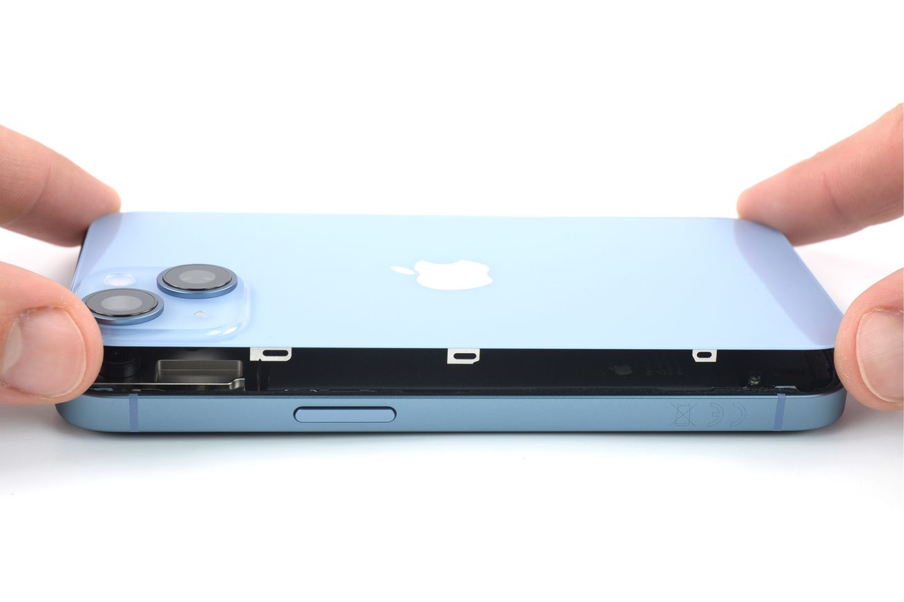 Oregon’s governor signs right-to-repair law that bans ‘parts pairing’