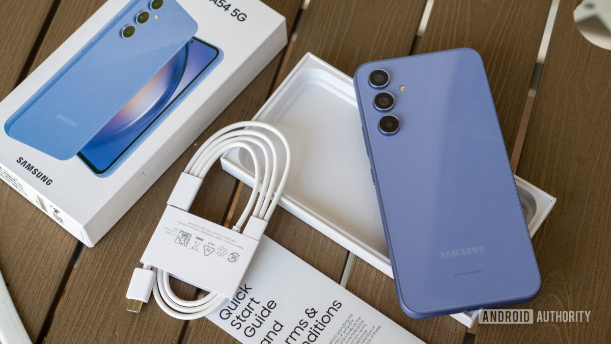 A trusted source just showed off the Galaxy A35, A55