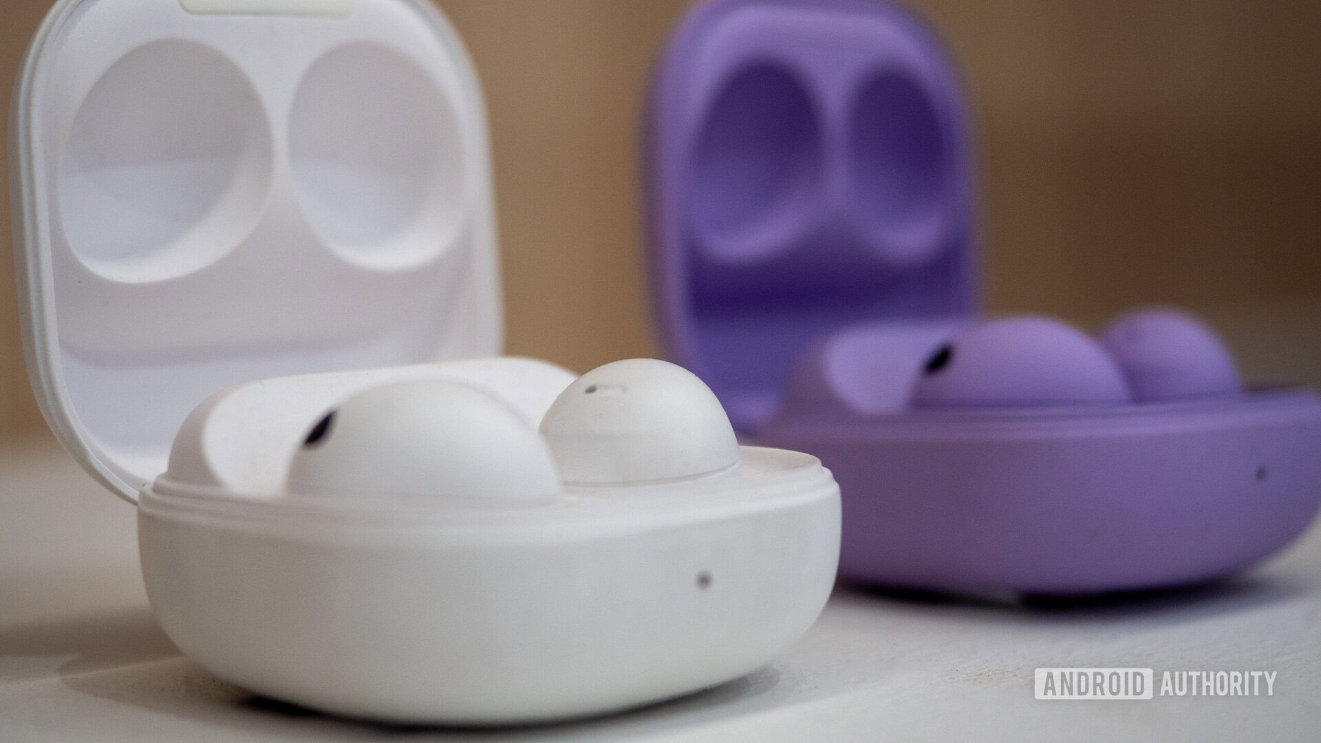 Samsung’s Galaxy Buds 3 could be going for an AirPods-like design