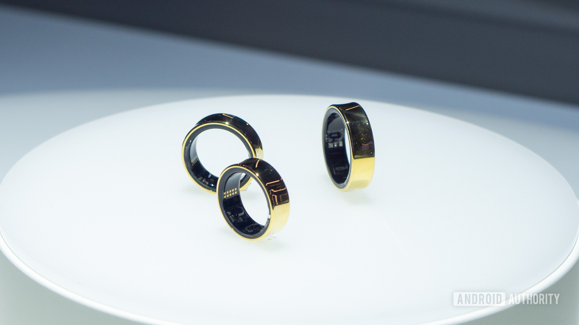 Samsung Galaxy Ring vs Oura Ring: First impressions